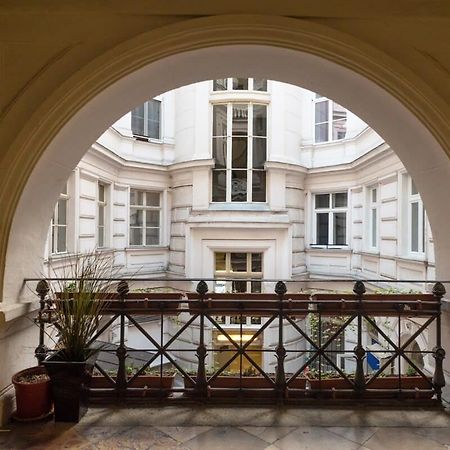 New Spacious Apartment At Superb Location Budapest Esterno foto